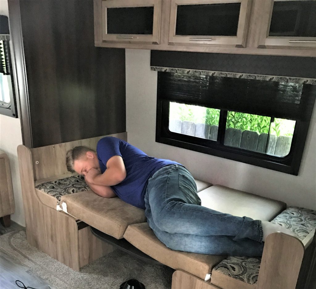 Jayco travel trailer dining room bed conversion