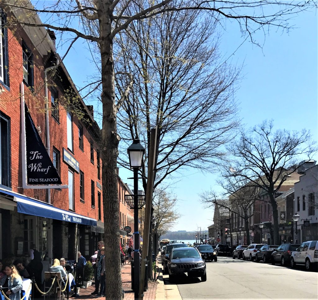 Restaurants Along King Street in Old Town Alexandria, Virginia