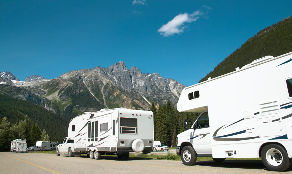 Fifth Wheel travel trailer and Class C Motorhome