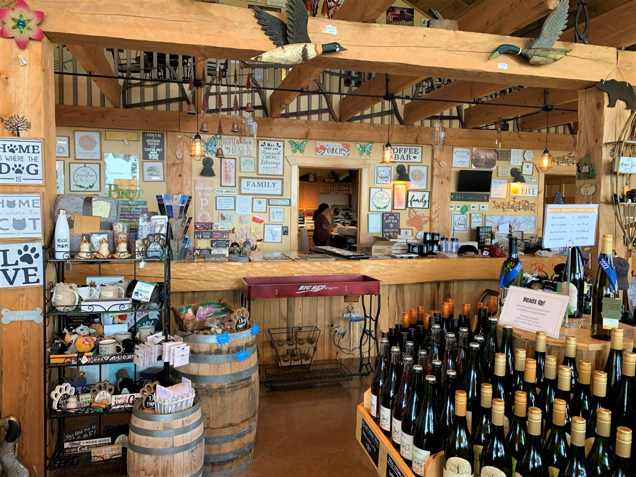 Inside Idol Ridge Winery Tasting Room